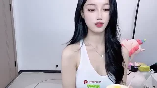 Yuette–168 naked on cam for live sex chat