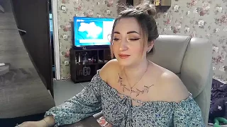 FlySunny2 naked on cam for live sex chat