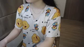 Kemmy_babe20 naked on cam for live sex chat