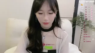 Sily-yyds naked on cam for live sex chat