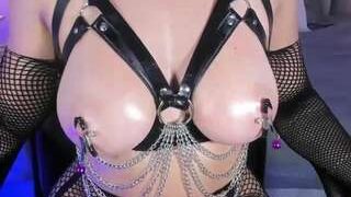 zui-lu nude on webcam in Live Sex Chat