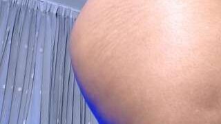 Kishabaarns nude on webcam in Live Sex Chat