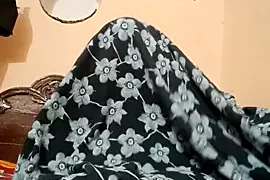 Hot-mom108 naked on cam for live sex chat