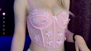 Avr0ria nude on webcam in Live Sex Chat