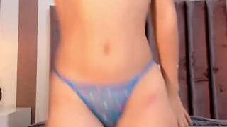 eloise-wills nude on webcam in Live Sex Chat