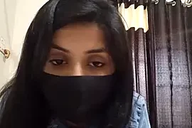Nehadarling200 naked on cam for live sex chat