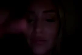UKLillie naked on cam for live sex chat