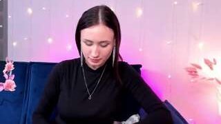 Holly-Thomppson nude on webcam in Live Sex Chat