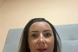 Sexilexiuk naked on cam for live sex chat
