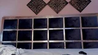 skyllerr nude on webcam in Live Sex Chat