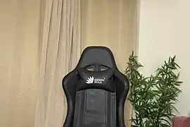 Evequinn naked on cam for live sex chat