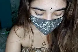 Priyanka-1 naked on cam for live sex chat