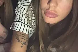 DirtyDaisy25 naked on cam for live sex chat