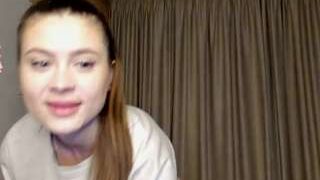 JuicyyPeach nude on webcam in Live Sex Chat
