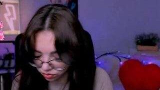 sarah-ra nude on webcam in Live Sex Chat