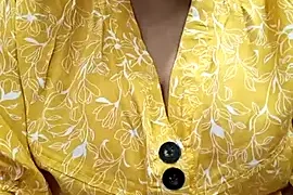 SONIYA_THAKUR naked on cam for live sex chat