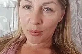 KetyLive naked on cam for live sex chat