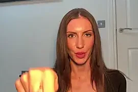 MilaRenee naked on cam for live sex chat