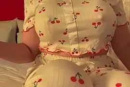 OnlyRima naked on cam for live sex chat