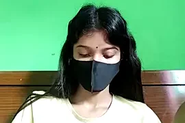 Ramisha- naked on cam for live sex chat