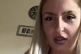 Sexy_Bulgarian_woman naked on cam for live sex chat