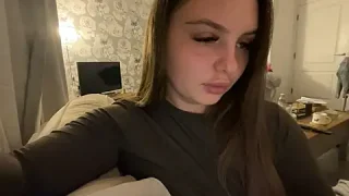 Teasing_teen naked on cam for live sex chat
