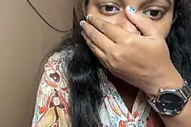 pumpumrani naked on cam for live sex chat