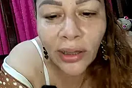 SluttyMilf79 naked on cam for live sex chat