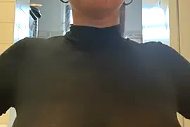 ainaht naked on cam for live sex chat