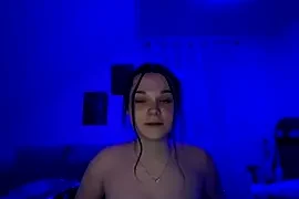ElenaMariee naked on cam for live sex chat