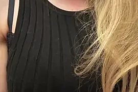 ellieen naked on cam for live sex chat