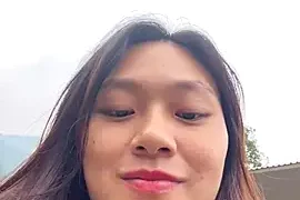 mai-xinh naked on cam for live sex chat