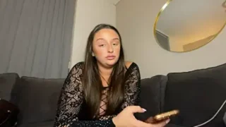 Playfulvixen25 naked on cam for live sex chat