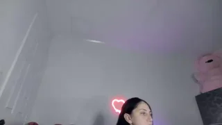 torithequeen naked on cam for live sex chat
