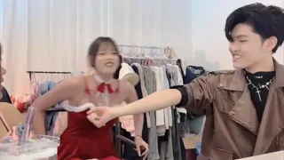 zhouzhou_YC naked on cam for live sex chat