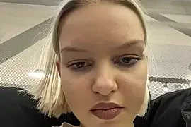 AshleyMur naked on cam for live sex chat