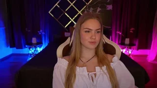CelesteNoir naked on cam for live sex chat