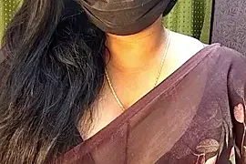 Honey-flowerr naked on cam for live sex chat