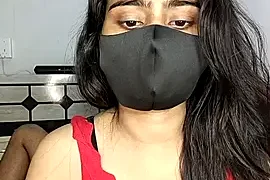 HOT-SHAKIRA naked on cam for live sex chat