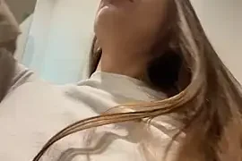 LeiaMood naked on cam for live sex chat