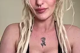 lovecassyrose naked on cam for live sex chat