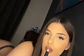 NaomiMulan naked on cam for live sex chat