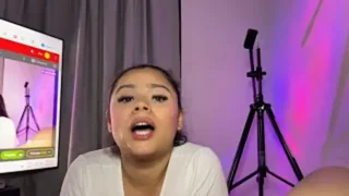 queenryan naked on cam for live sex chat