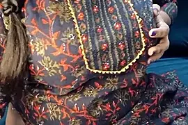 SSiya- naked on cam for live sex chat