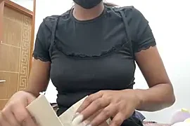 ThyroidLancers naked on cam for live sex chat