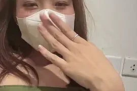 vitvitne naked on cam for live sex chat