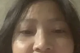 hinami-lo naked on cam for live sex chat
