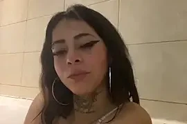 YummyGirl_ naked on cam for live sex chat