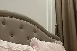 Queen-of-Love naked on cam for live sex chat